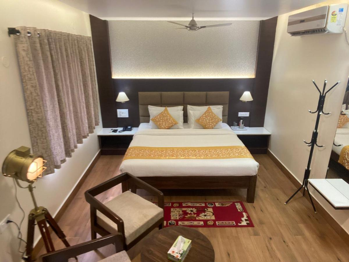 Le Shiv Executive Suite Theni Exterior photo