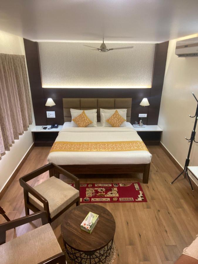 Le Shiv Executive Suite Theni Exterior photo