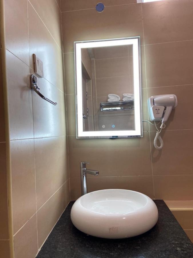 Le Shiv Executive Suite Theni Exterior photo
